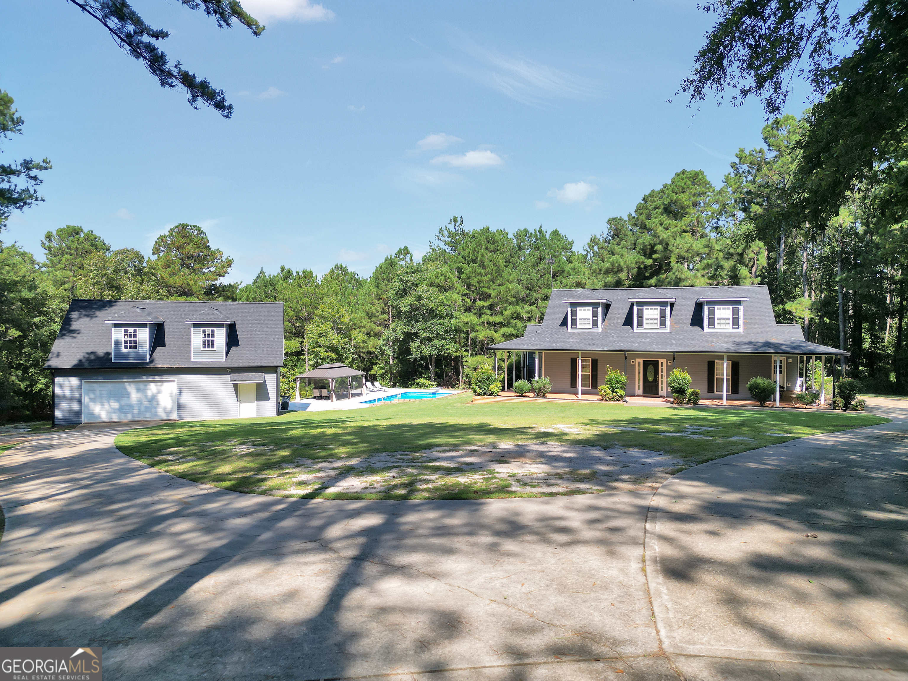 556 Higgins RD