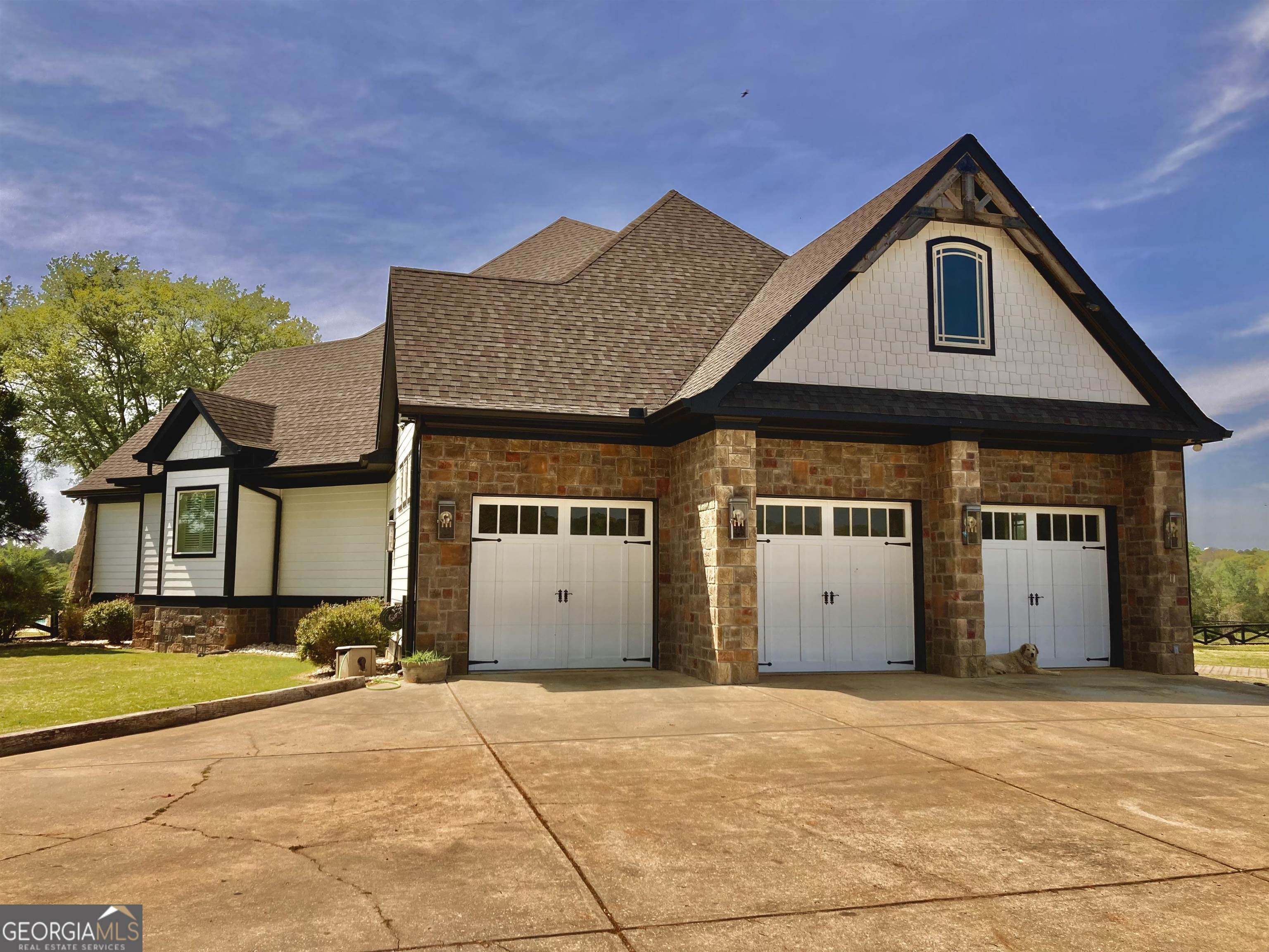 243 Ralls RD
