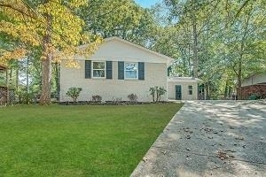 Move-ins within one week of approval receive the rest of the current month RENT-FREE! Reduced $1000 flat security deposit plus one free month on a 13-month lease, if qualified. First full month receives rent concession. Ready Now! Stunningly renovated 4 bedroom 2 bathroom in Decatur. Call to schedule a viewing today, this wont last long! Excalibur Homes does not advertise on Facebook or Craigslist. Be advised that the sq ft and other features provided may be approximate. Prices and/or availability dates may change without notice. Lease terms 12 months or longer. Application fee is a non-refundable $75 per adult over 18 years of age. One-time $200 Administrative fee due at move-in. Most homes are pet-friendly. Breed restrictions may apply. Rental insurance required.