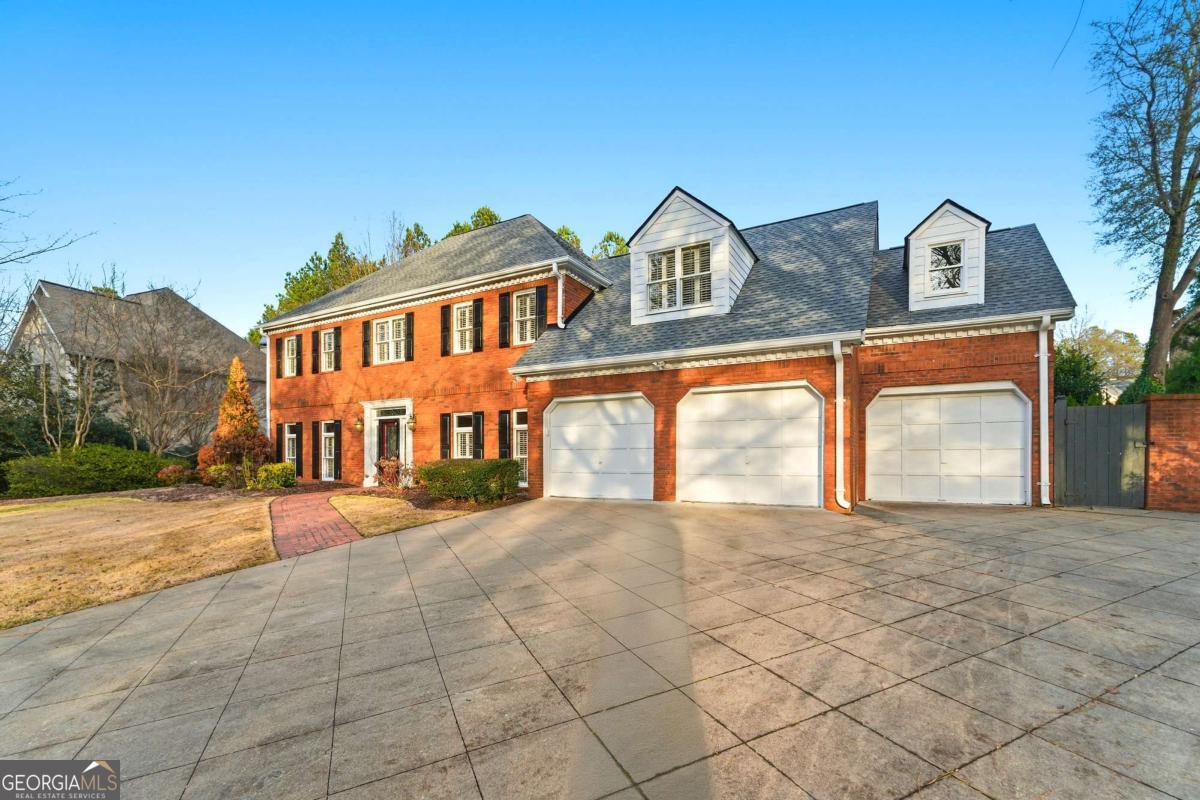 2903 Ashebrooke DR NE