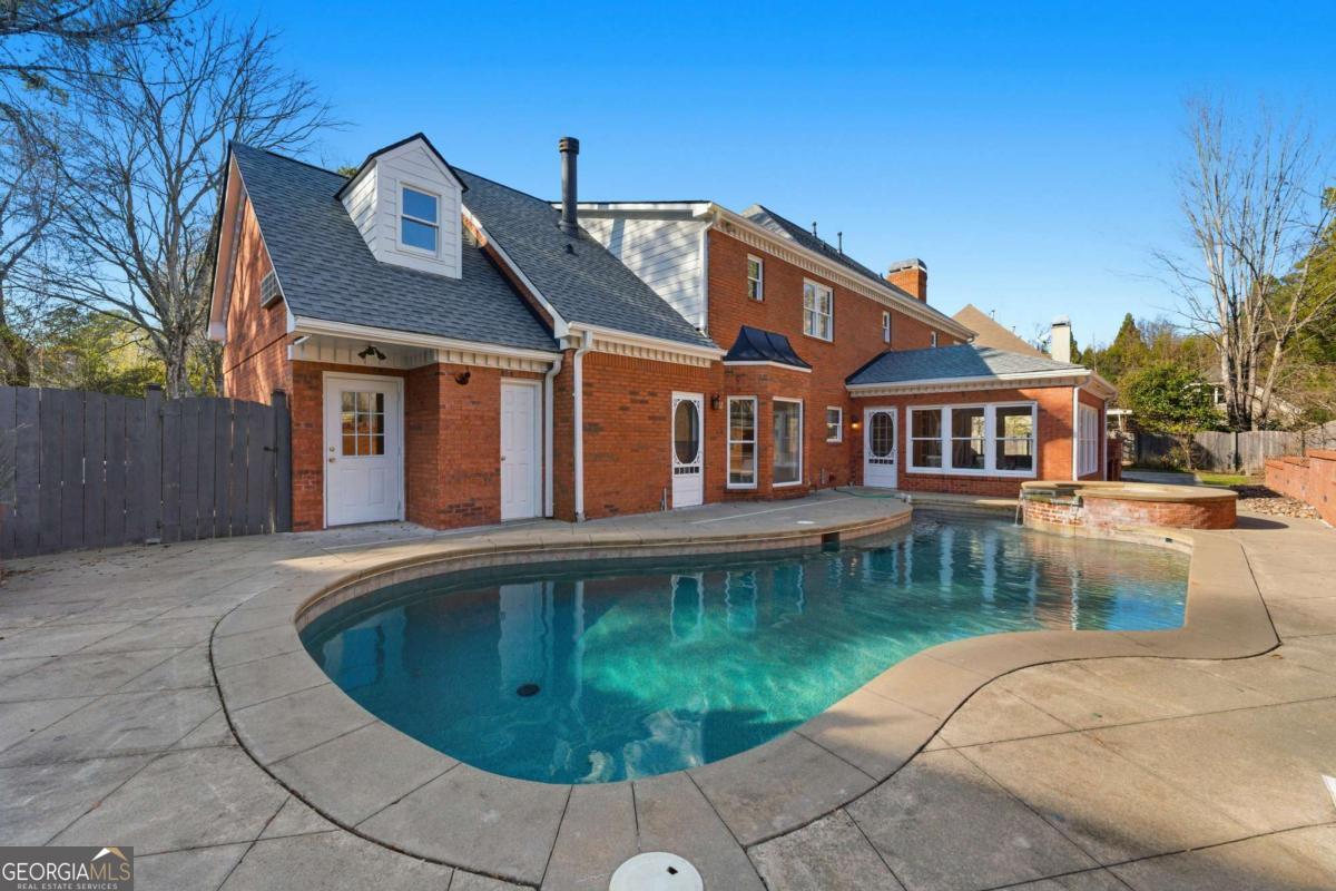 2903 Ashebrooke DR NE