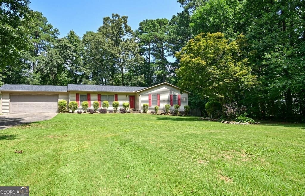 Photo of 2117 Berkshire Terrace, Lawrenceville, GA 30044 (MLS # 10809961)