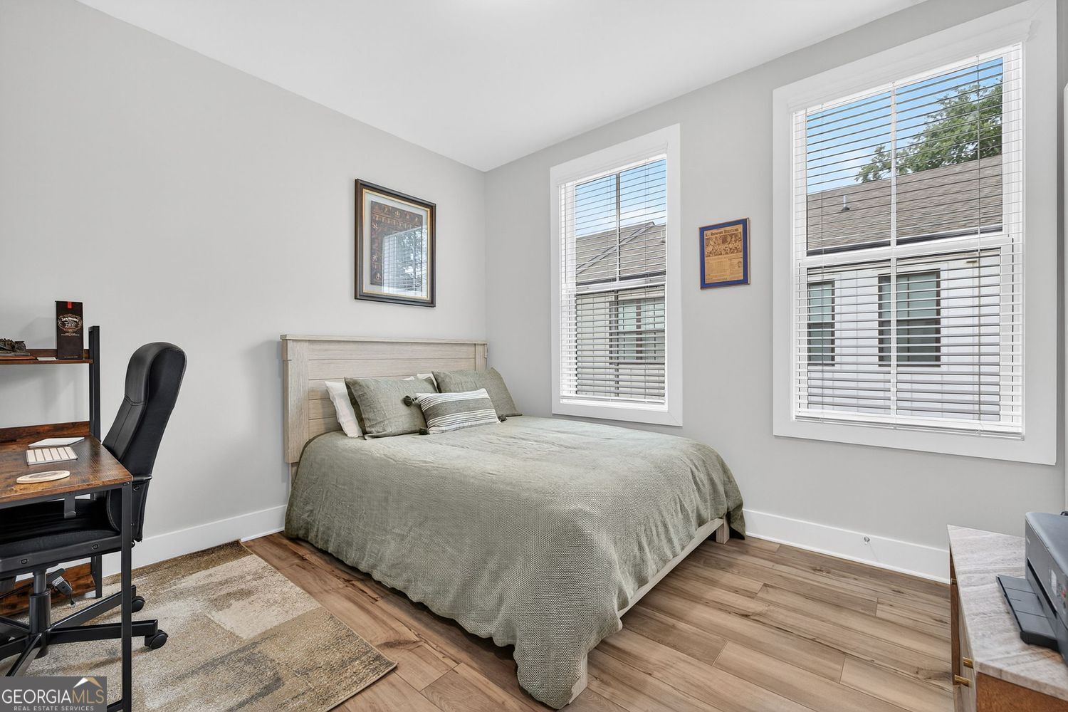 Atlanta, Georgia 30342, United States, 2 Bedrooms Bedrooms, ,3 BathroomsBathrooms,Residential,Active,223027