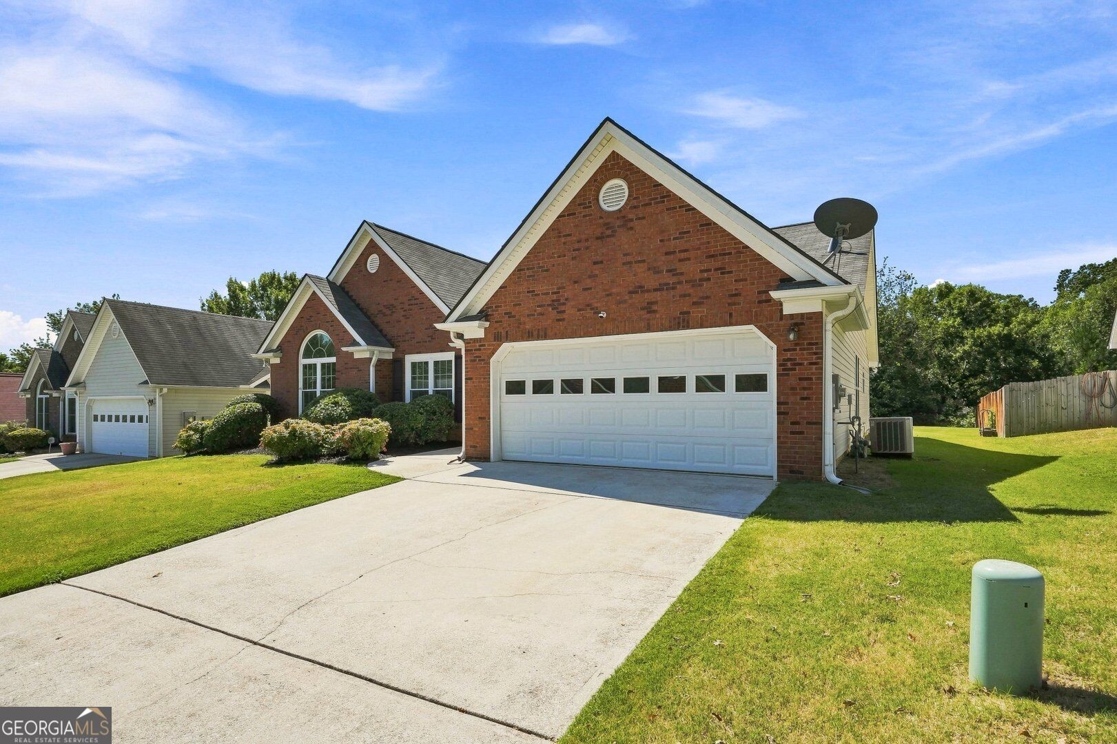 2762 Hillvale Cove WAY