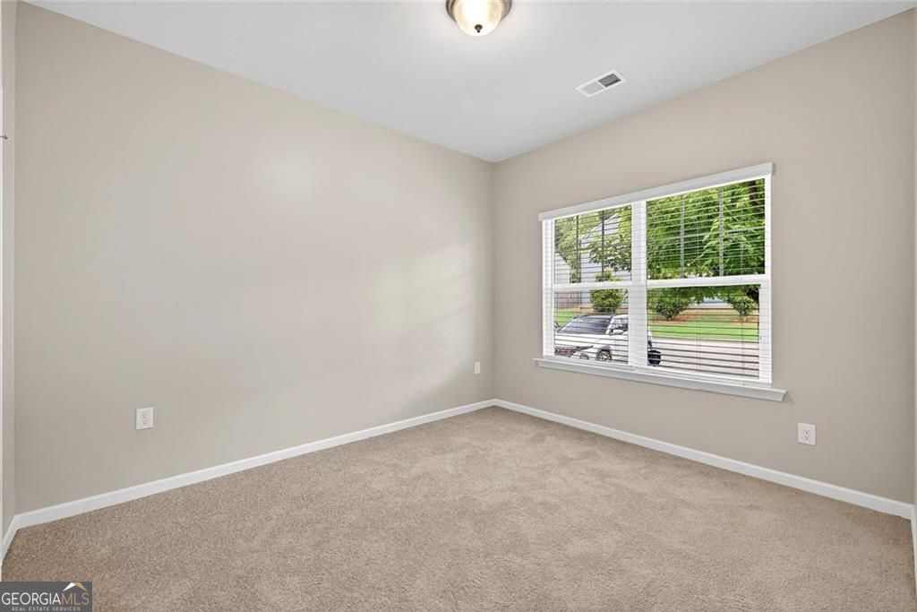 585 McWilliams RD SE 1004