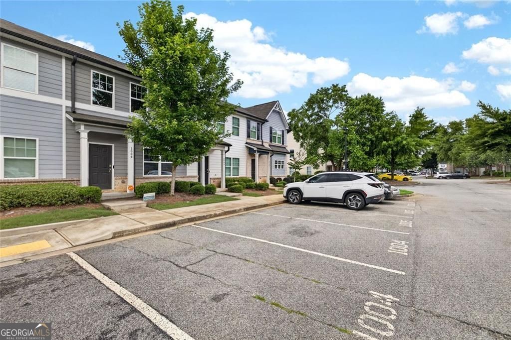 585 McWilliams RD SE 1004