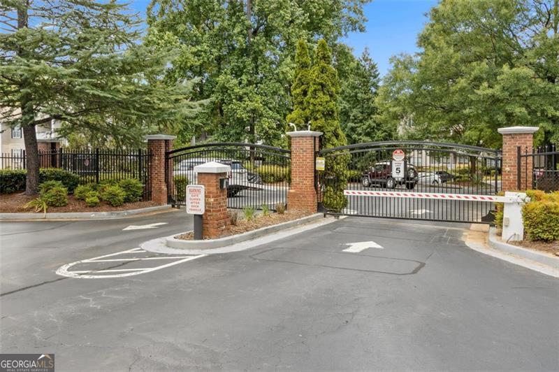 1250 Parkwood CIR SE 3204