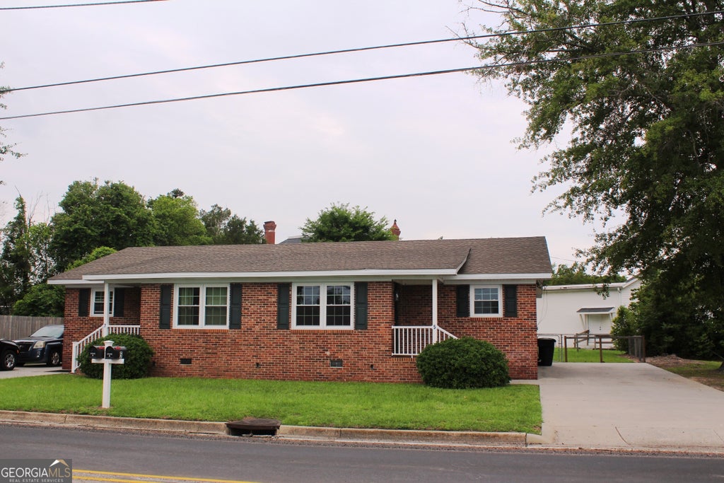 Photo of 5 S Zetterower Avenue, Statesboro, GA 30458 (MLS # 10781036)
