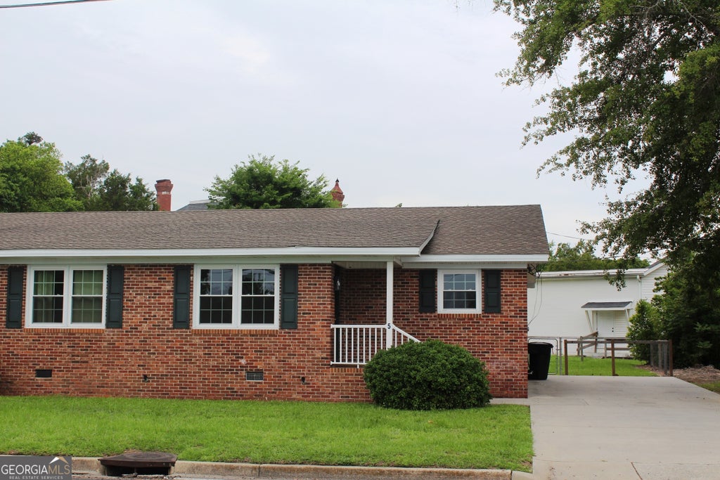 Photo of 5 S Zetterower Avenue, Statesboro, GA 30458 (MLS # 10781036)
