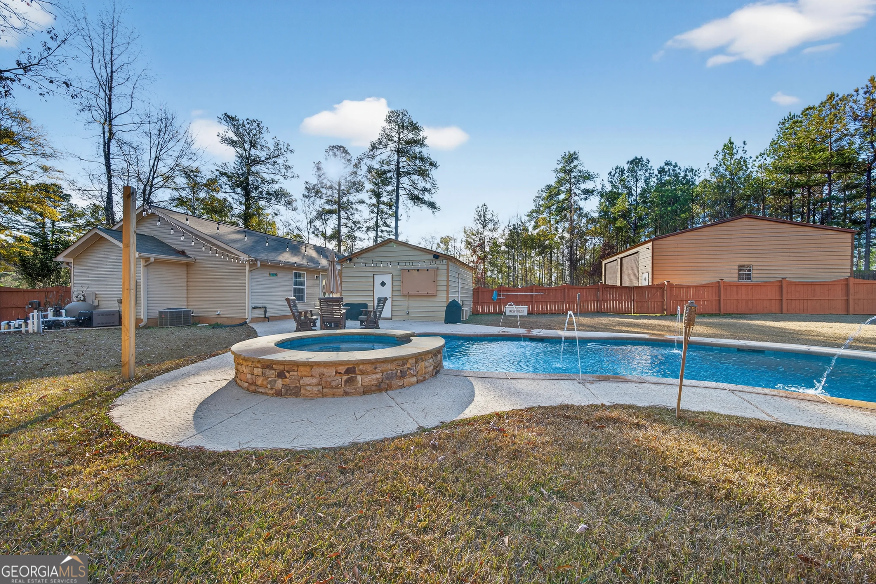 102 Forte Drive NW