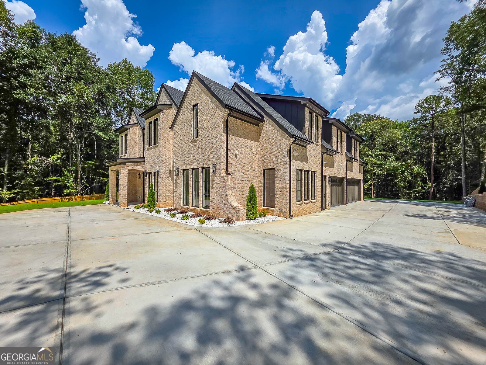 925 Boss Hardy RD