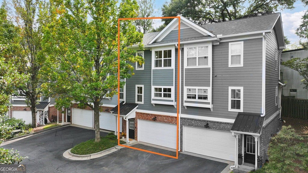 Photo of 242 Carlyle Park Drive NE, Atlanta, GA 30307 (MLS # 10870733)