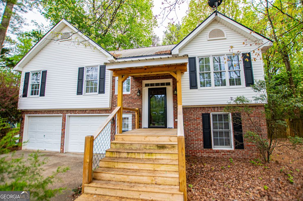 Photo of 44 Greystone Lane NW, Cartersville, GA 30121 (MLS # 10727144)