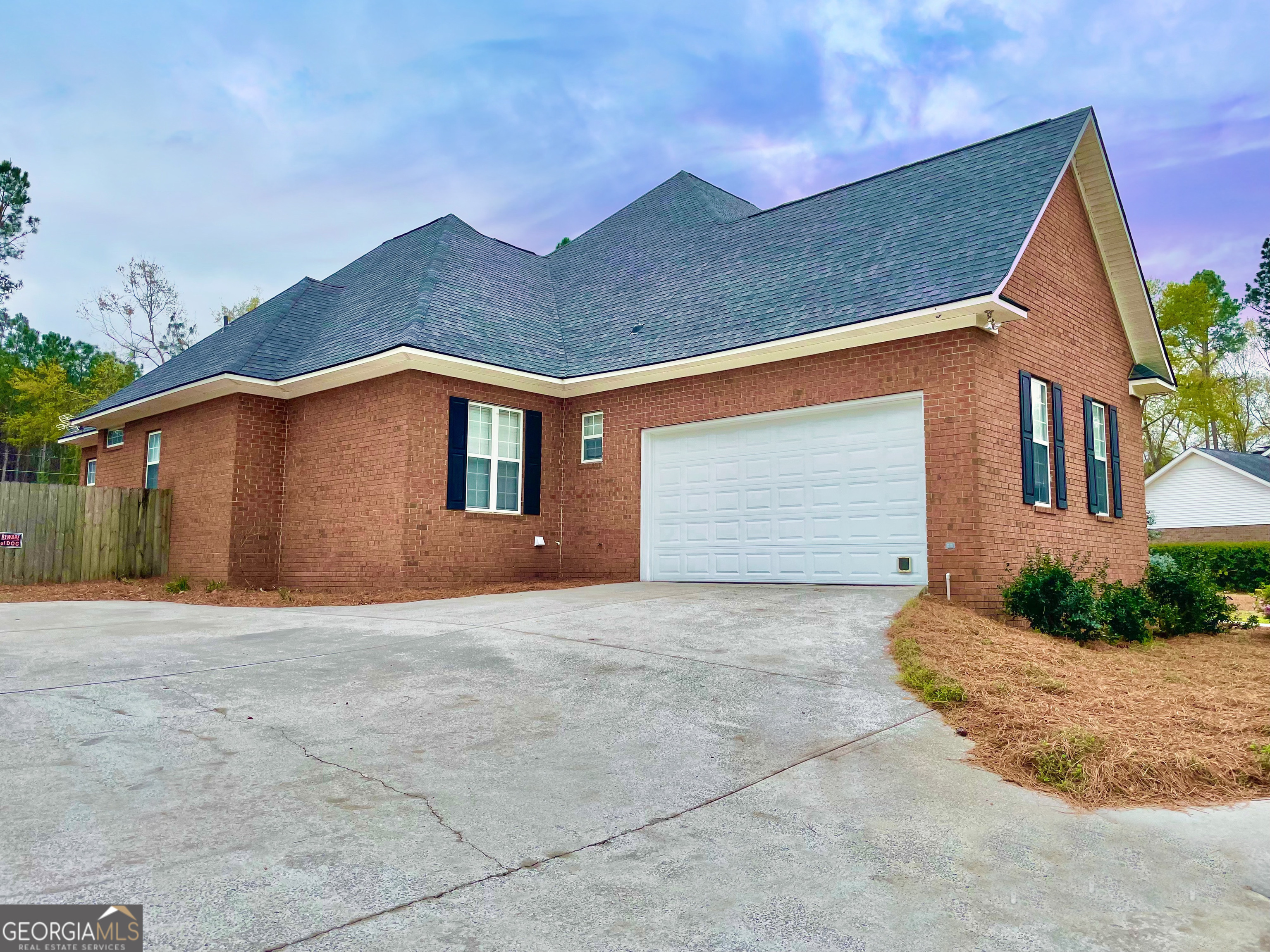225 Wellington CIR