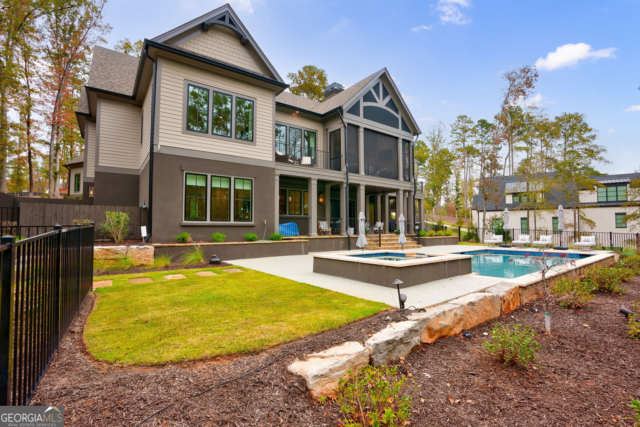 1101 High Bluff LN