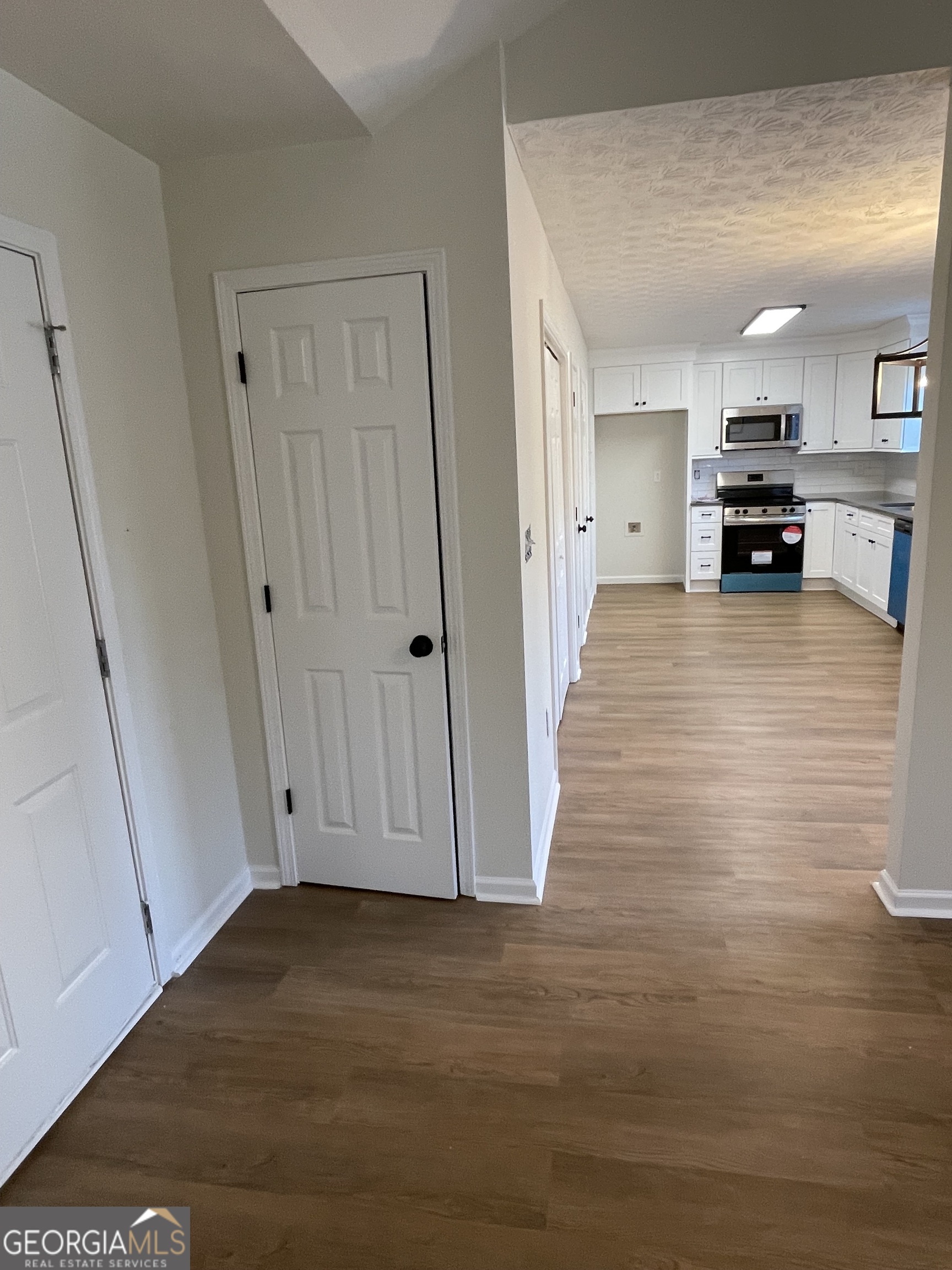 111 Shallow Creek LN