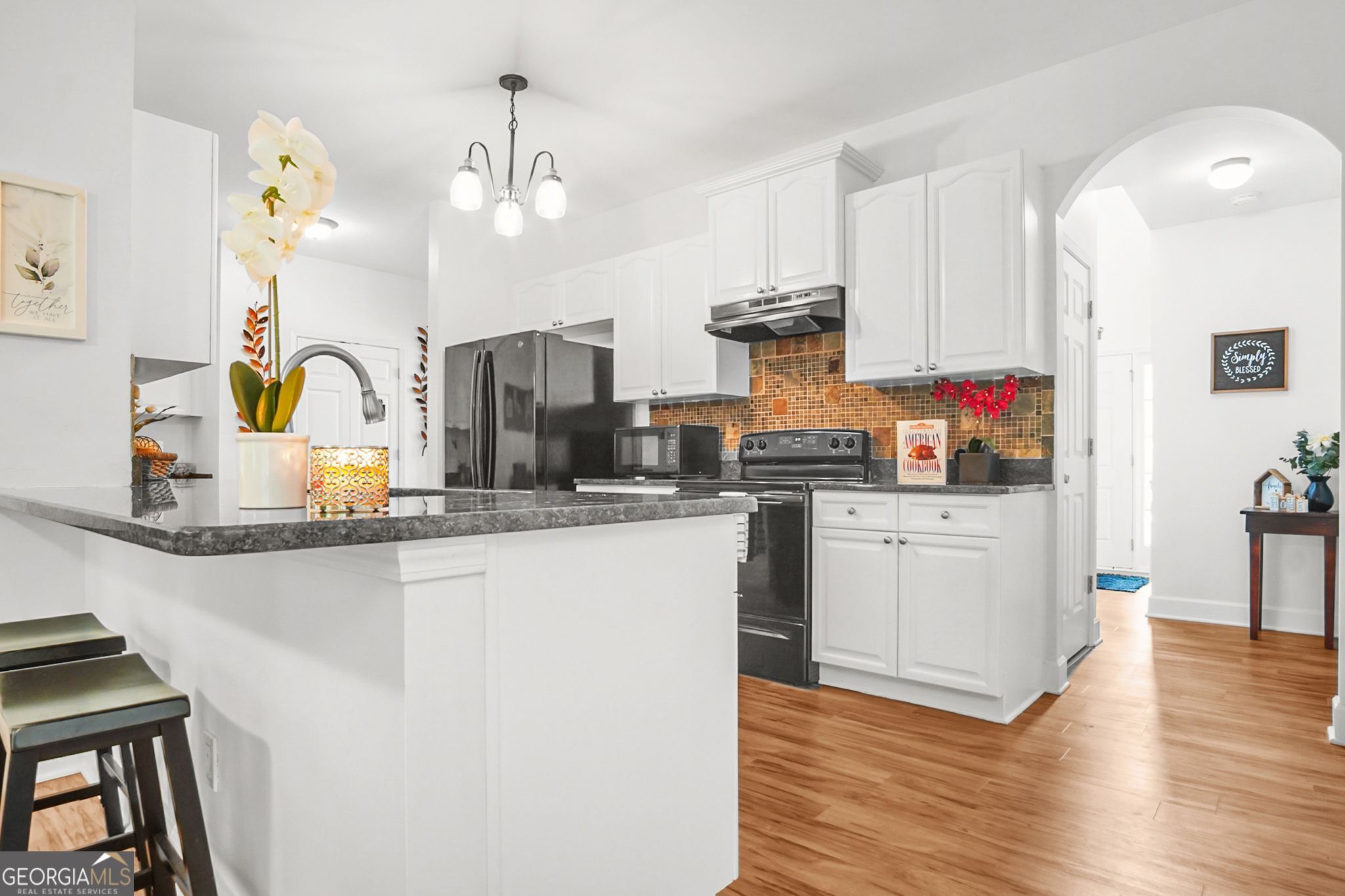 26 Lilyfield LN