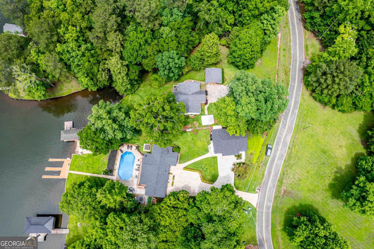 339 Thomas DR