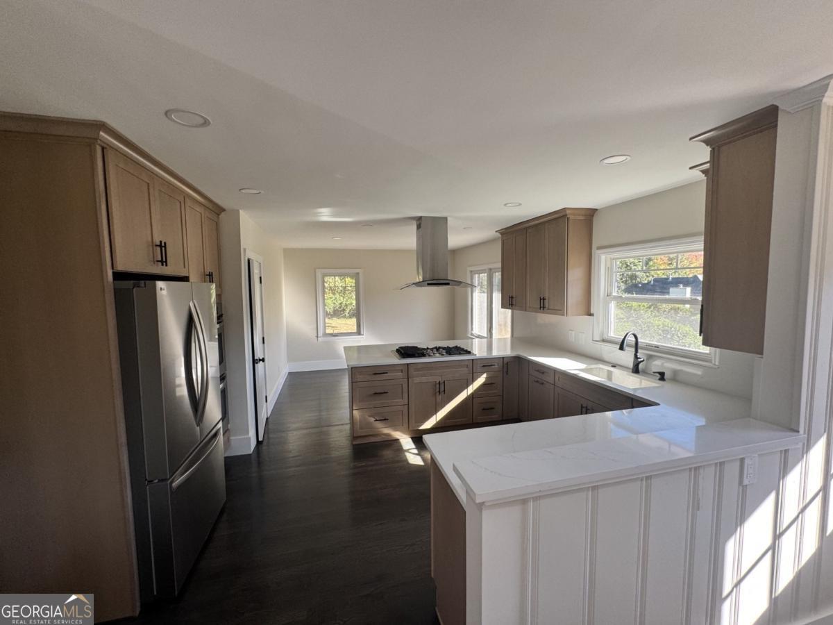 835 Lynn CIR SW