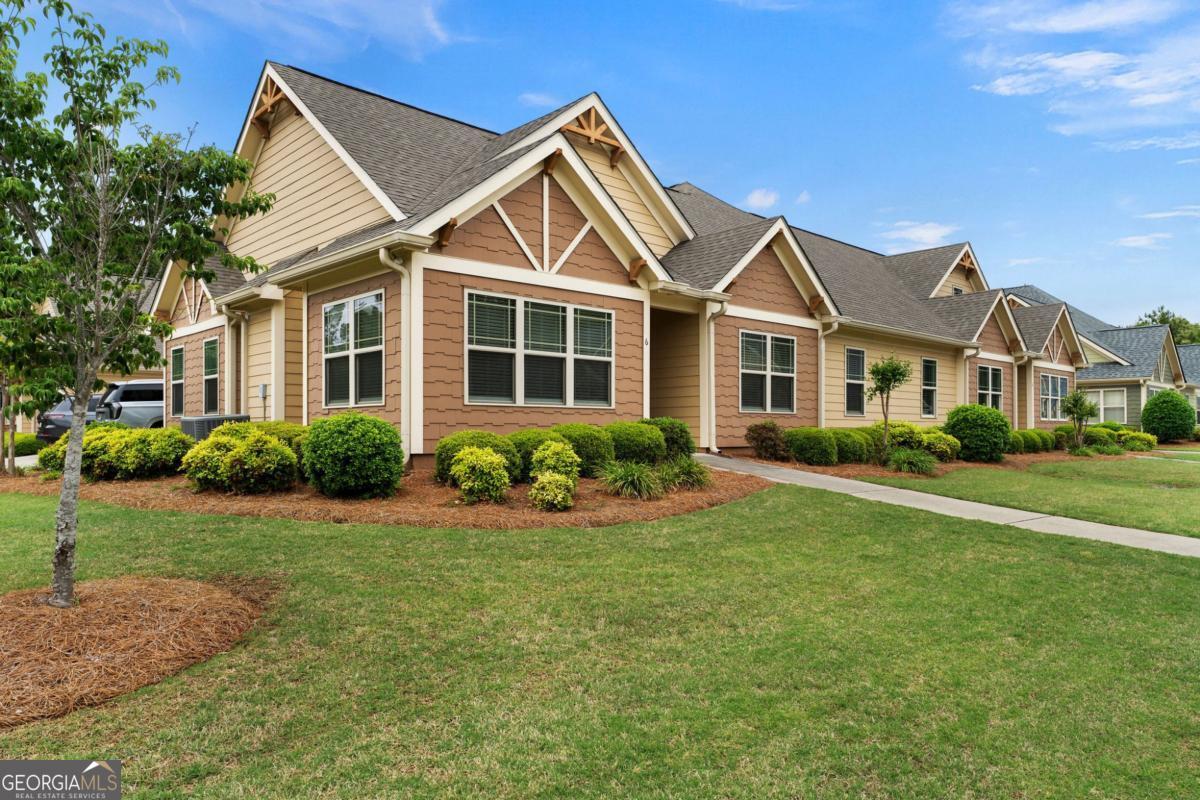 6 William DR NE 47