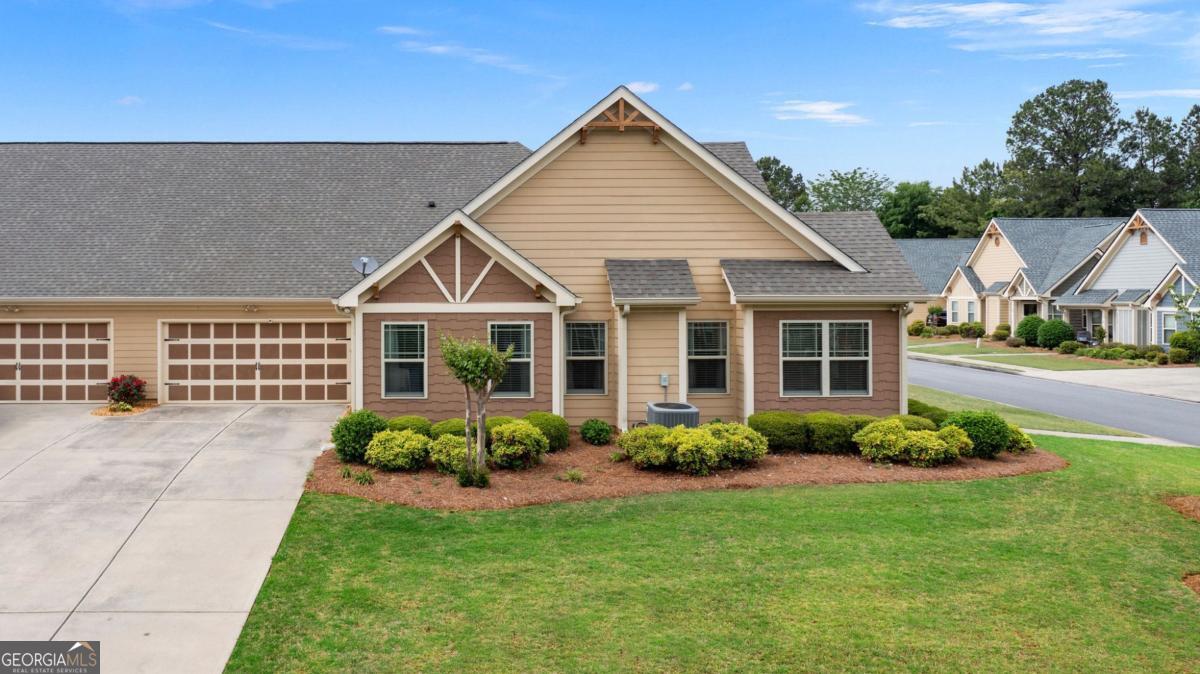 6 William DR NE 47