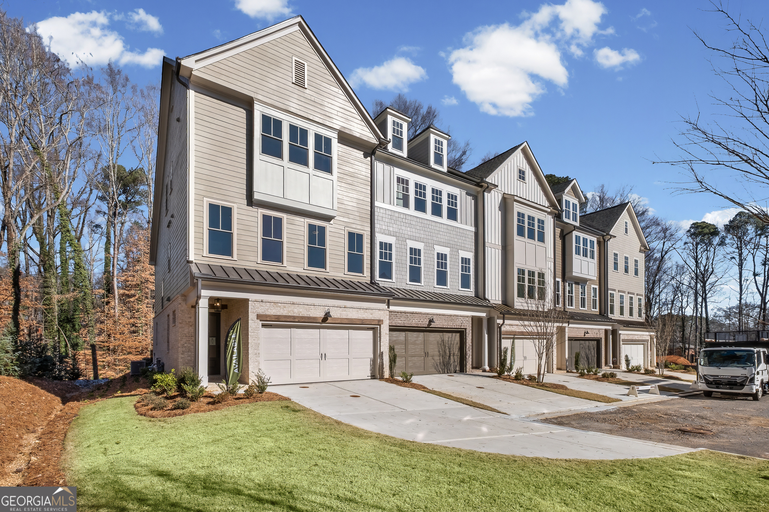 1983 American WAY 27