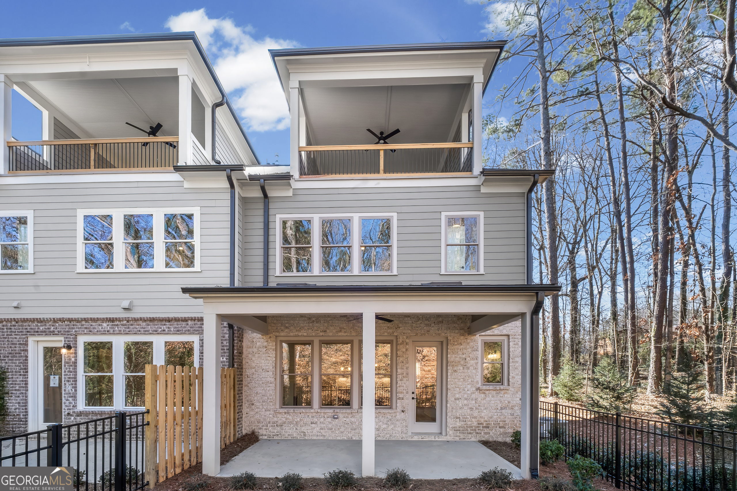 1983 American WAY 27