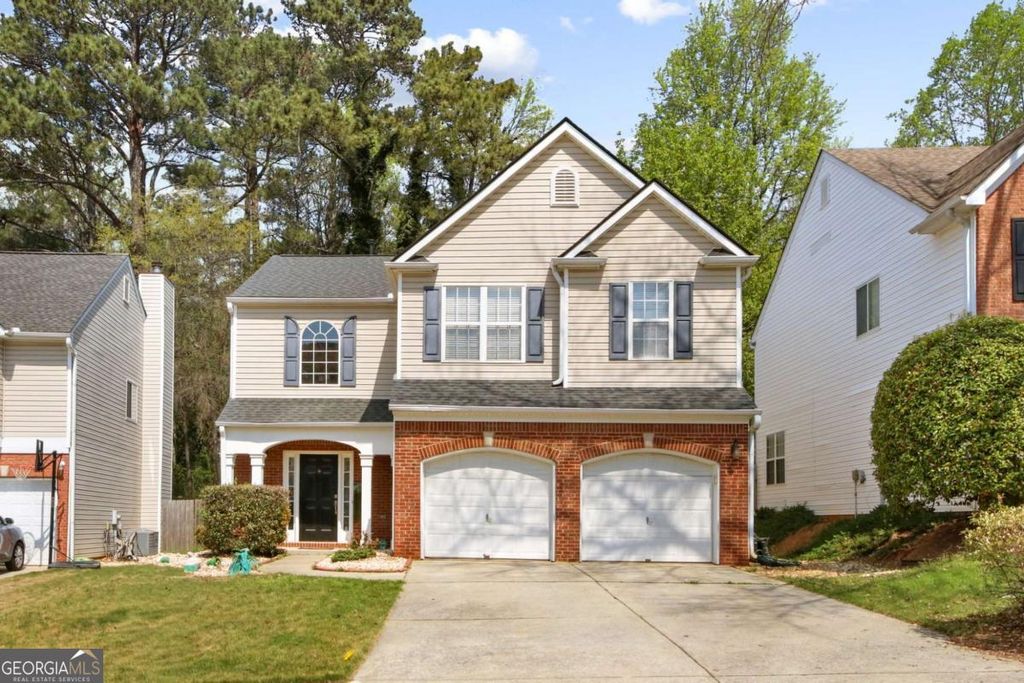 Photo of 2880 Georgian Manor Drive, Alpharetta, GA 30022 (MLS # 10724711)
