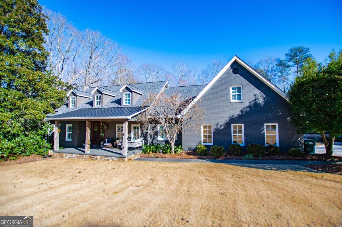 202 Hickory Chase