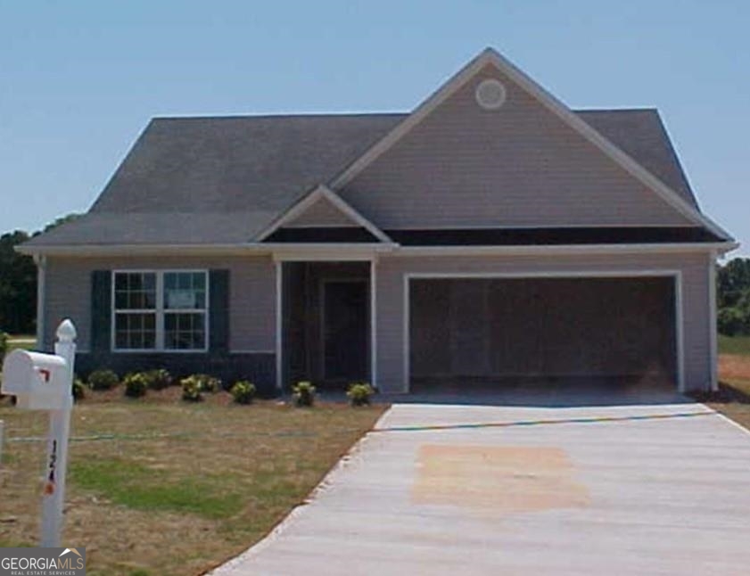 124 Huntington LN