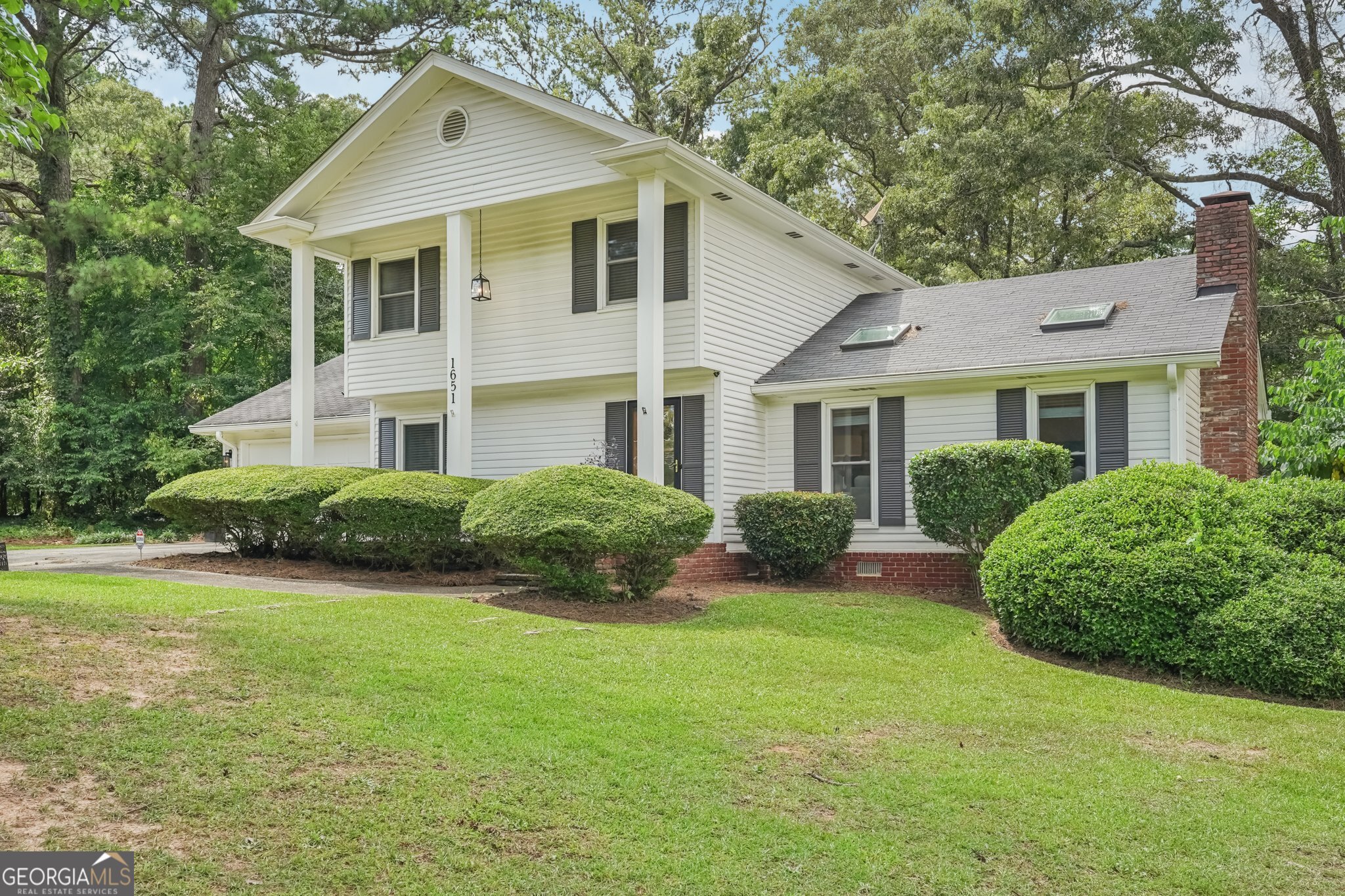 1651 King RD