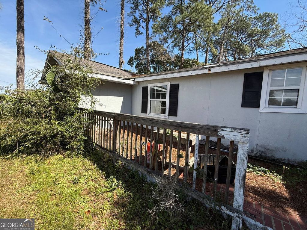 Photo of 105 S Dandy Street, Saint Marys, GA 31558 (MLS # 10703498)