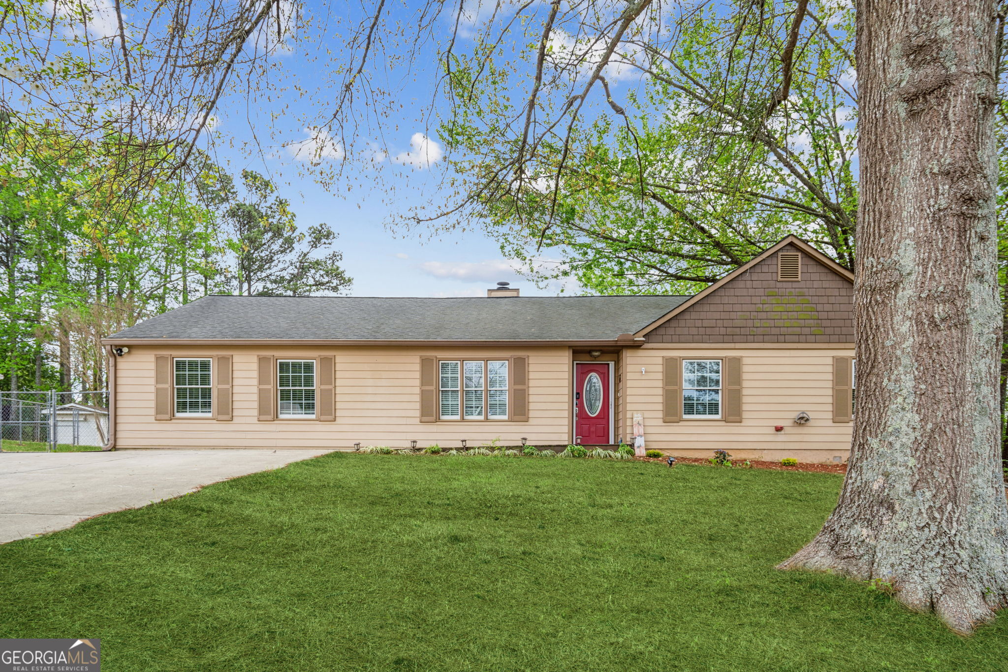 Charming 4 bedroom, 2 bathroom home in the Applewood community located in the River Ridge School District. This beautiful ranch home features an open concept floorplan with vaulted ceilings, fireside family room, open concept dining area, and kitchen with stainless steel appliances. The owner's suite features a tub/shower combo and a walk-in closet. There are also 3 secondary bedrooms, and a full bathroom with a laundry closet. The backyard features a fenced in yard, firepit, and inground pool for cooling off during the hot Georgia summer! It is conveniently located close to interstate 575, and lots of shops, dining and entertainment. Home Features & Upgrades include: 2025 - new pool sand filter, front & back yard landscaping, LVP flooring, interior painted, ceilings sanded and painted, 2024 - gutters redone, new salt cell for pool, new water heater, 2023 - new refrigerator. Don't miss your chance to own this amazing home in an investor friendly community!