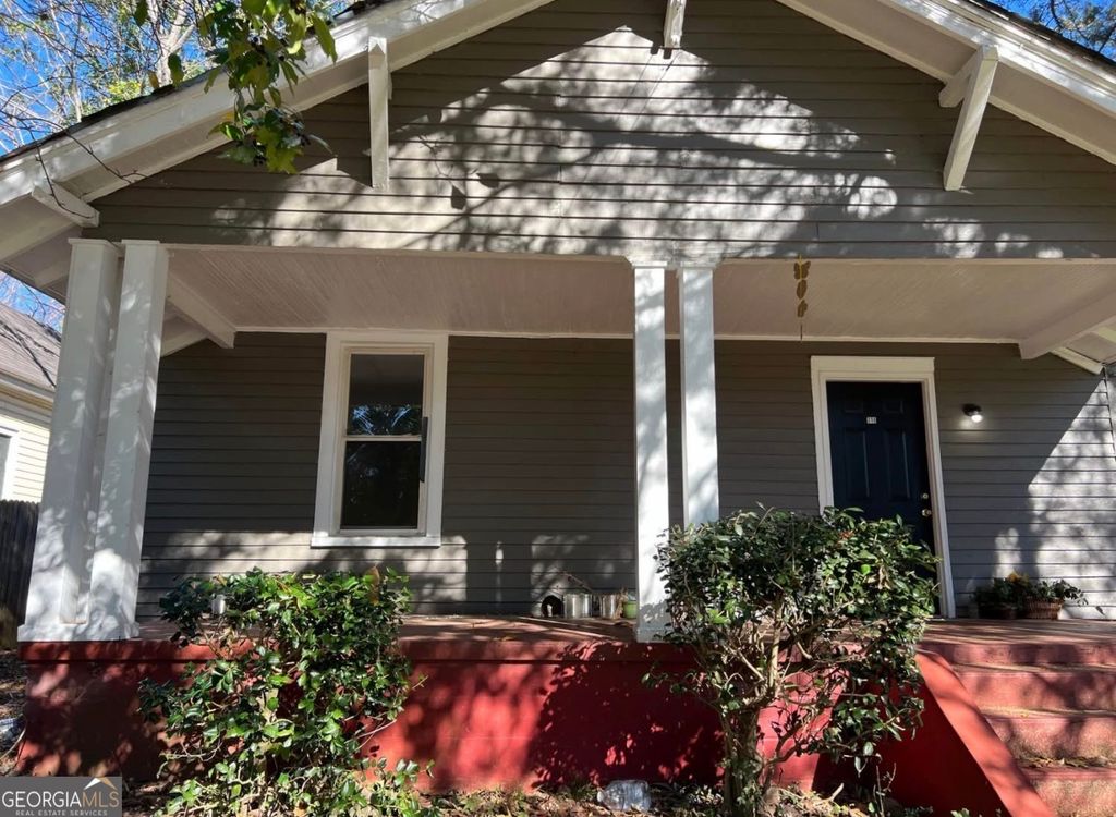 Photo of 319 E Broadway Street, Griffin, GA 30223 (MLS # 10677012)