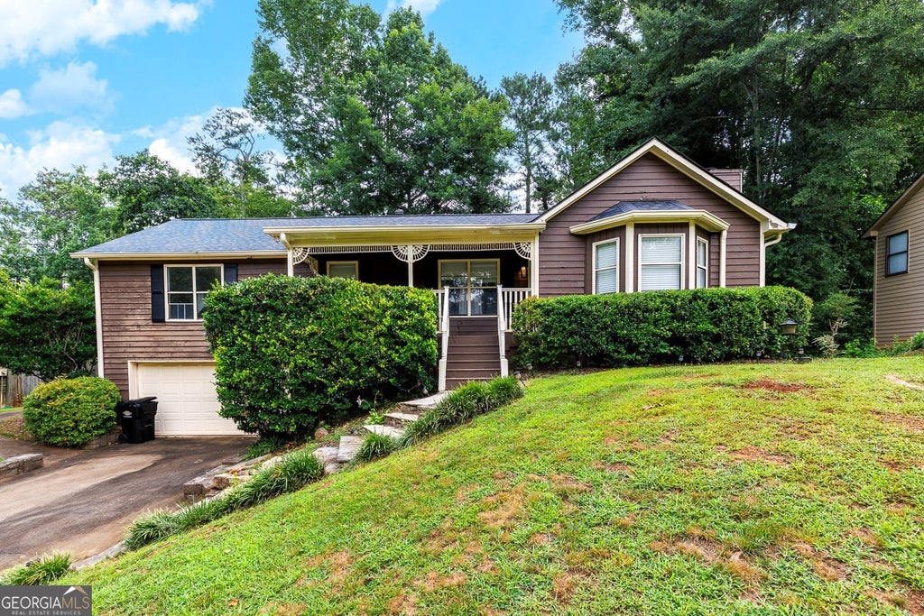 Photo of 1043 Justice Lane NW, Acworth, GA 30102 (MLS # 10804652)