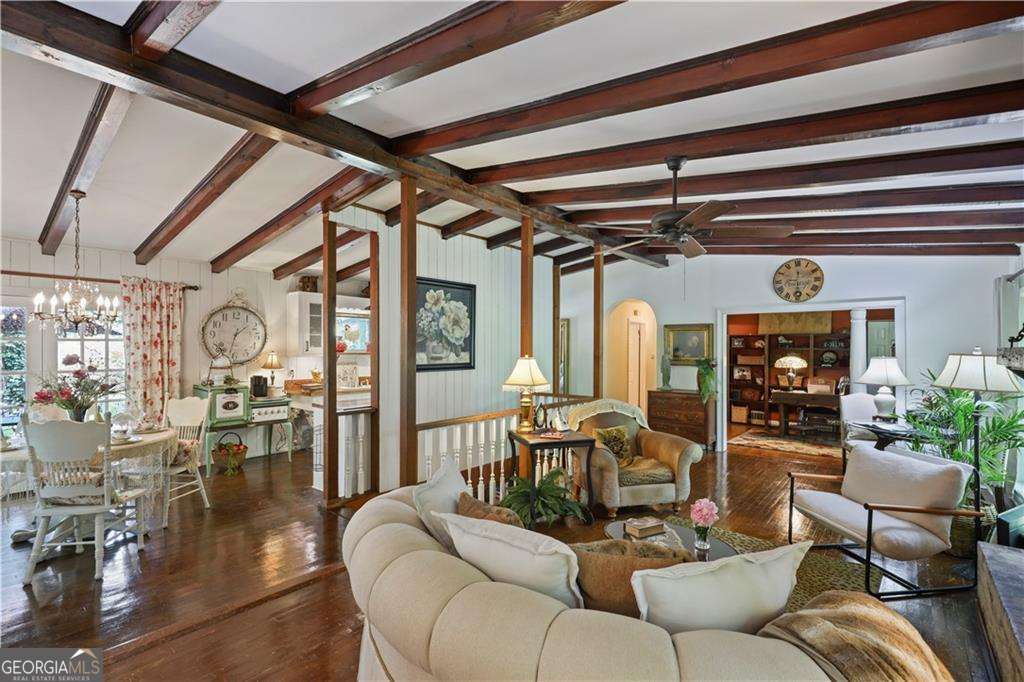 495 Bouldercrest DR SW