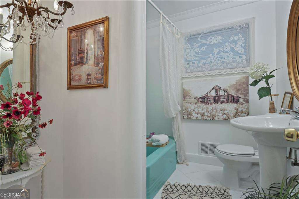 495 Bouldercrest DR SW