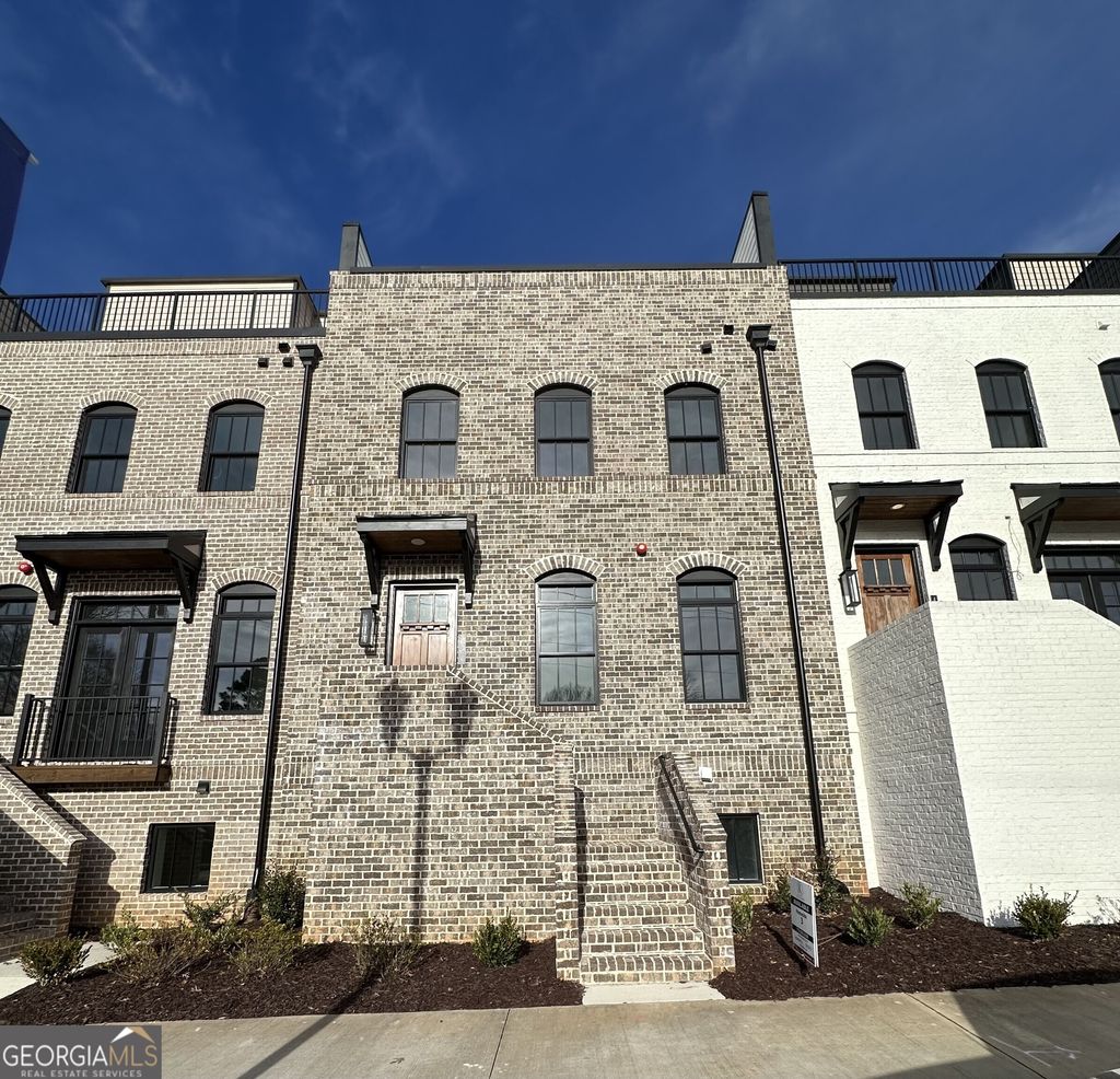 Photo of 4814 Moonview Lane, Sugar Hill, GA 30518 (MLS # 10670992)