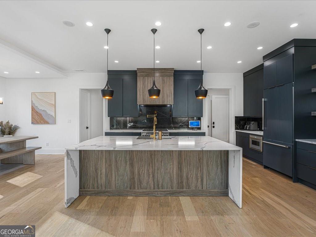 2327 Meadowvale DR NE