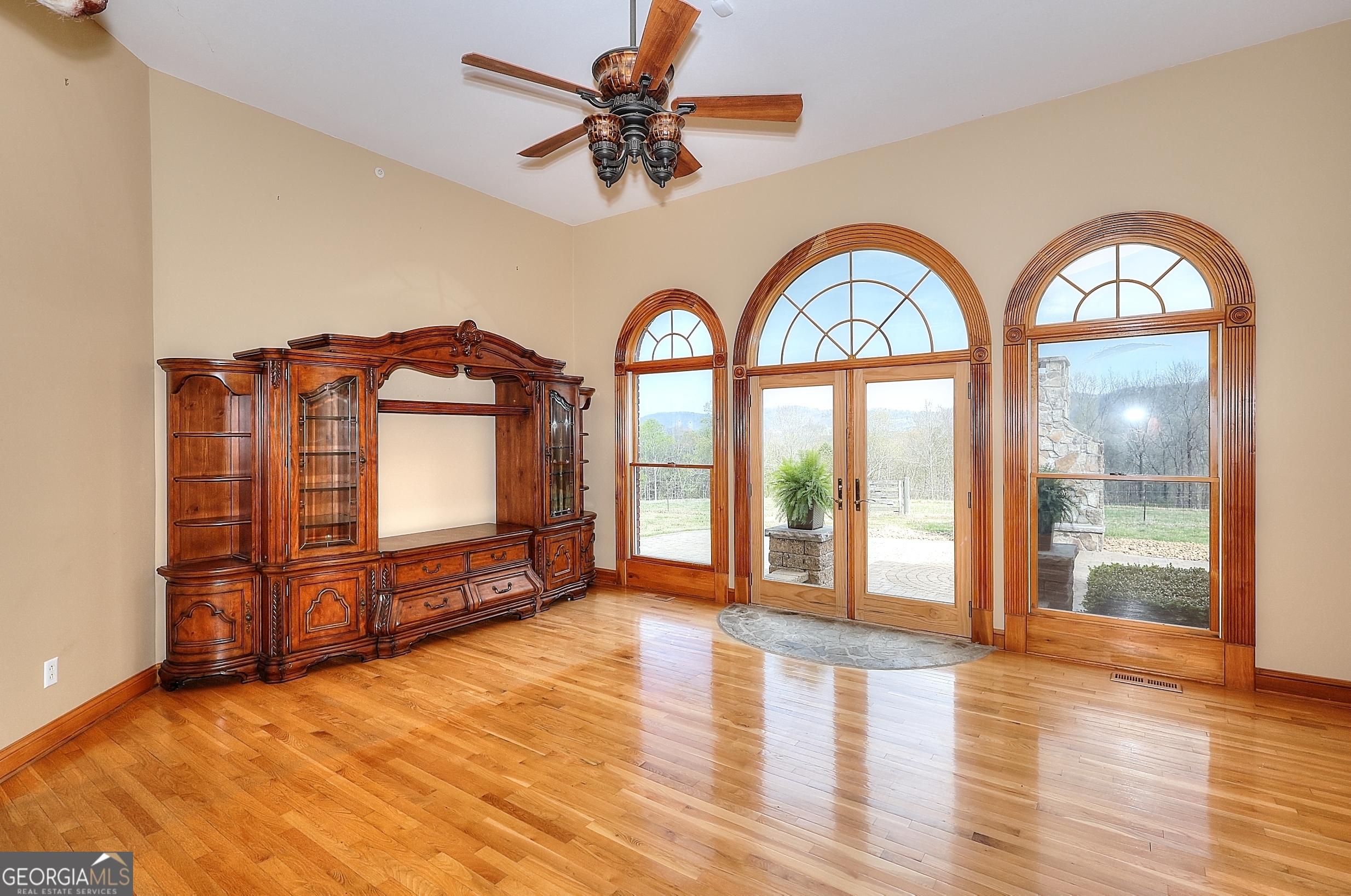 139 Harris LN