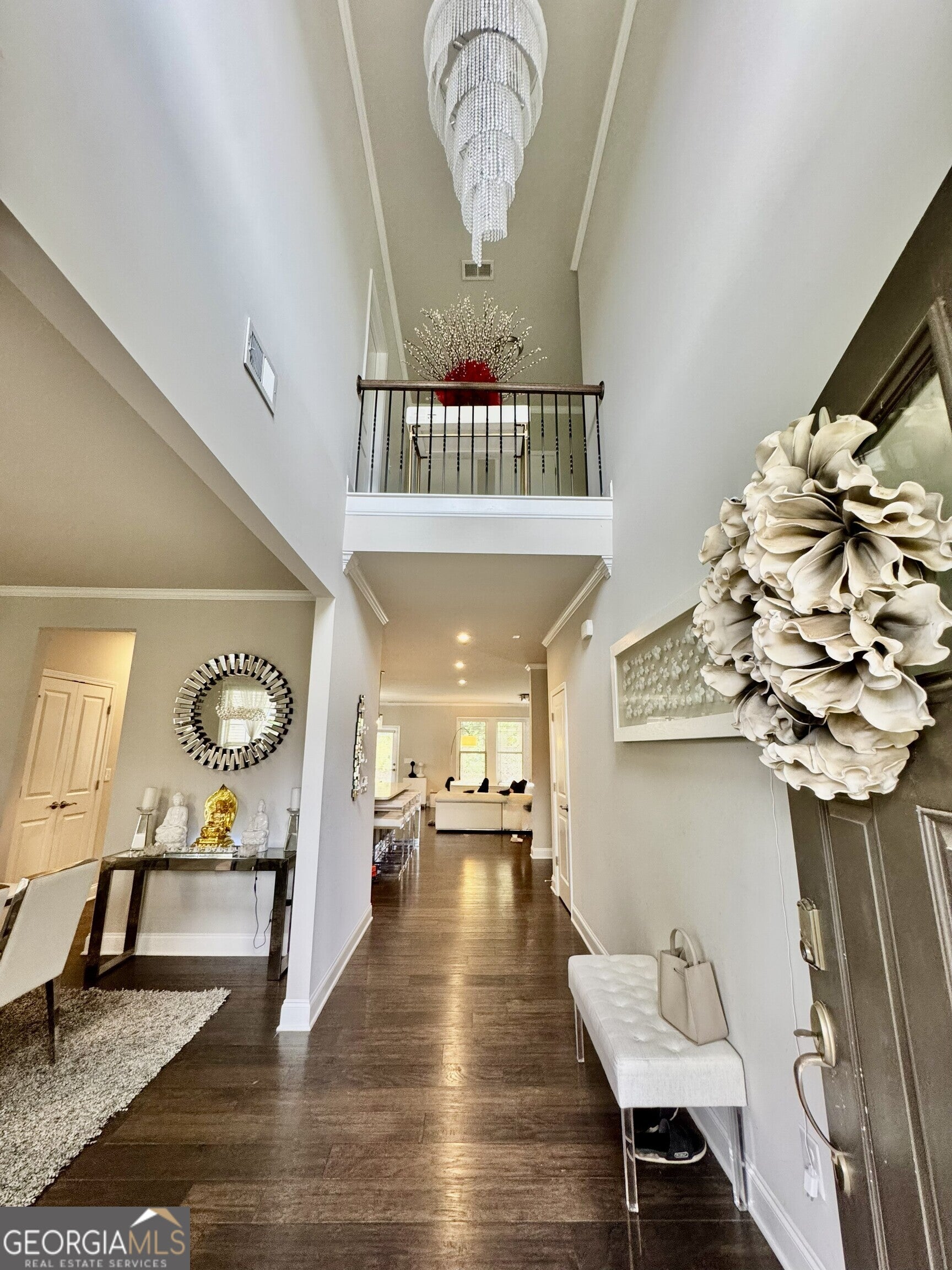 4686 Leader LN