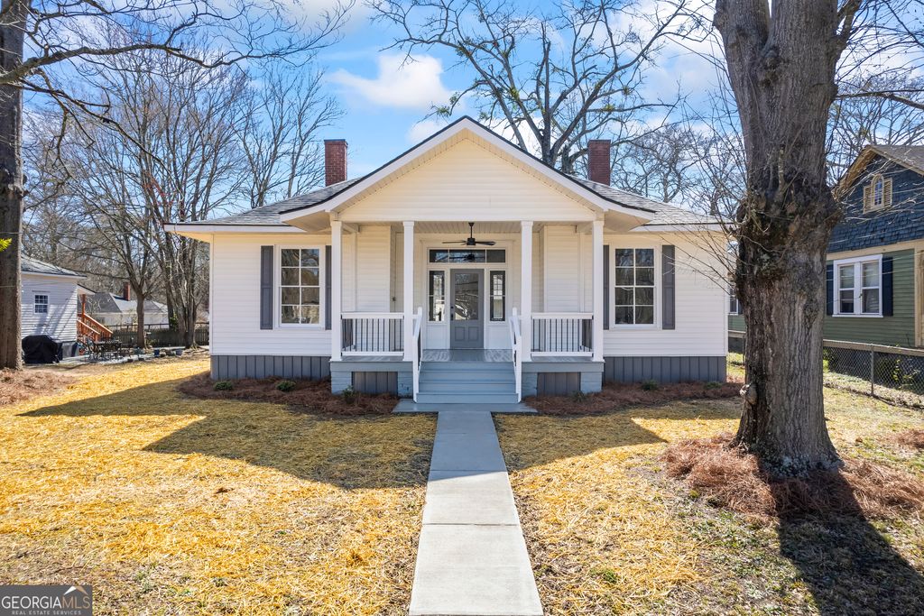 Photo of 34 N Broad Street, Porterdale, GA 30014 (MLS # 10764179)