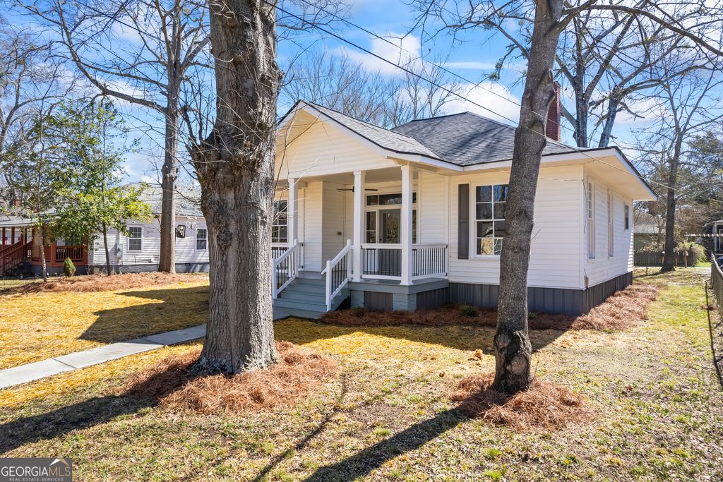 Photo of 34 N Broad Street, Porterdale, GA 30014 (MLS # 10764179)