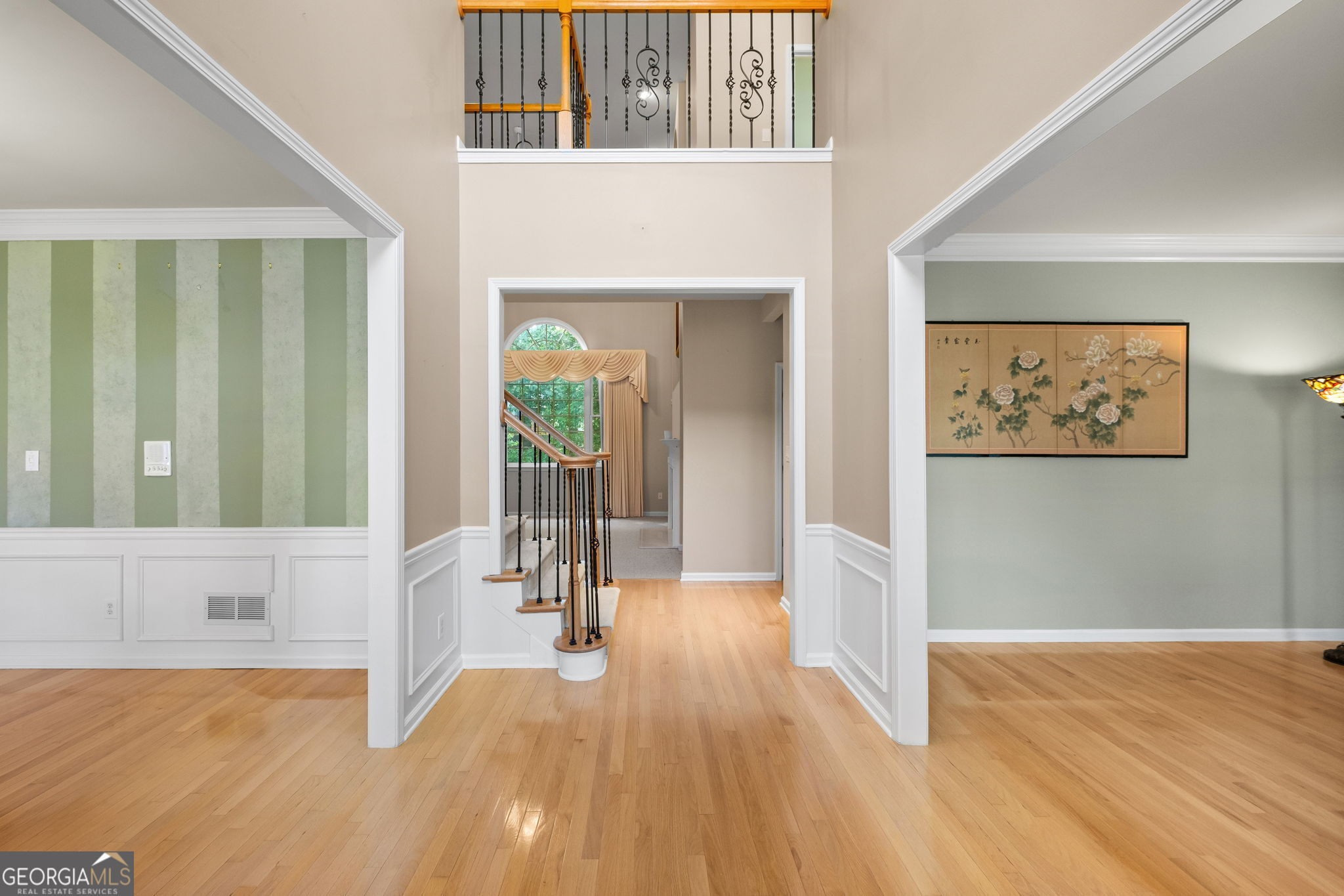 145 Whitestone CT