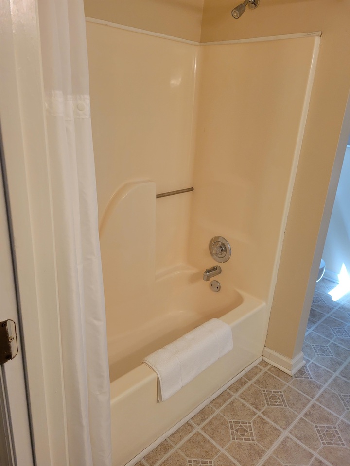Hidden Creek - Residential Lease