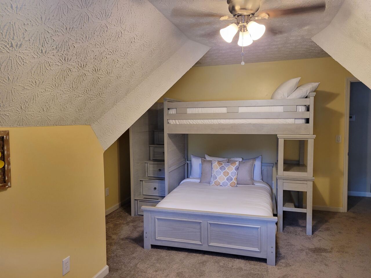 Hidden Creek - Residential Lease
