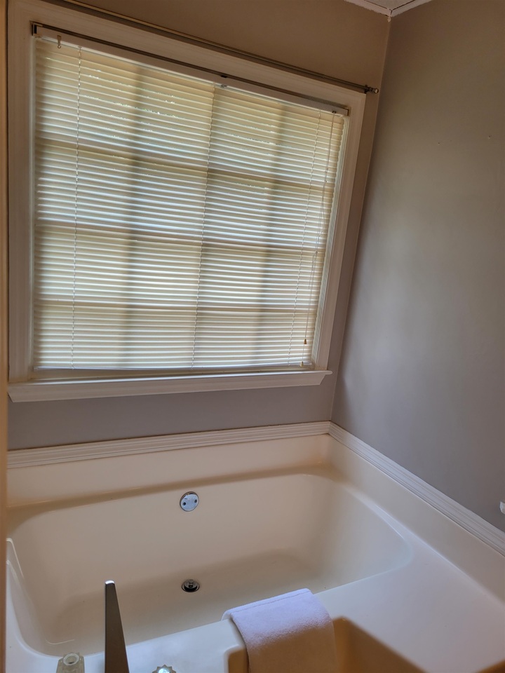 Hidden Creek - Residential Lease