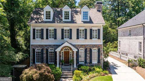 Photo of 3014 Greendale Drive NW, Atlanta, GA 30327 (MLS # 10821301)