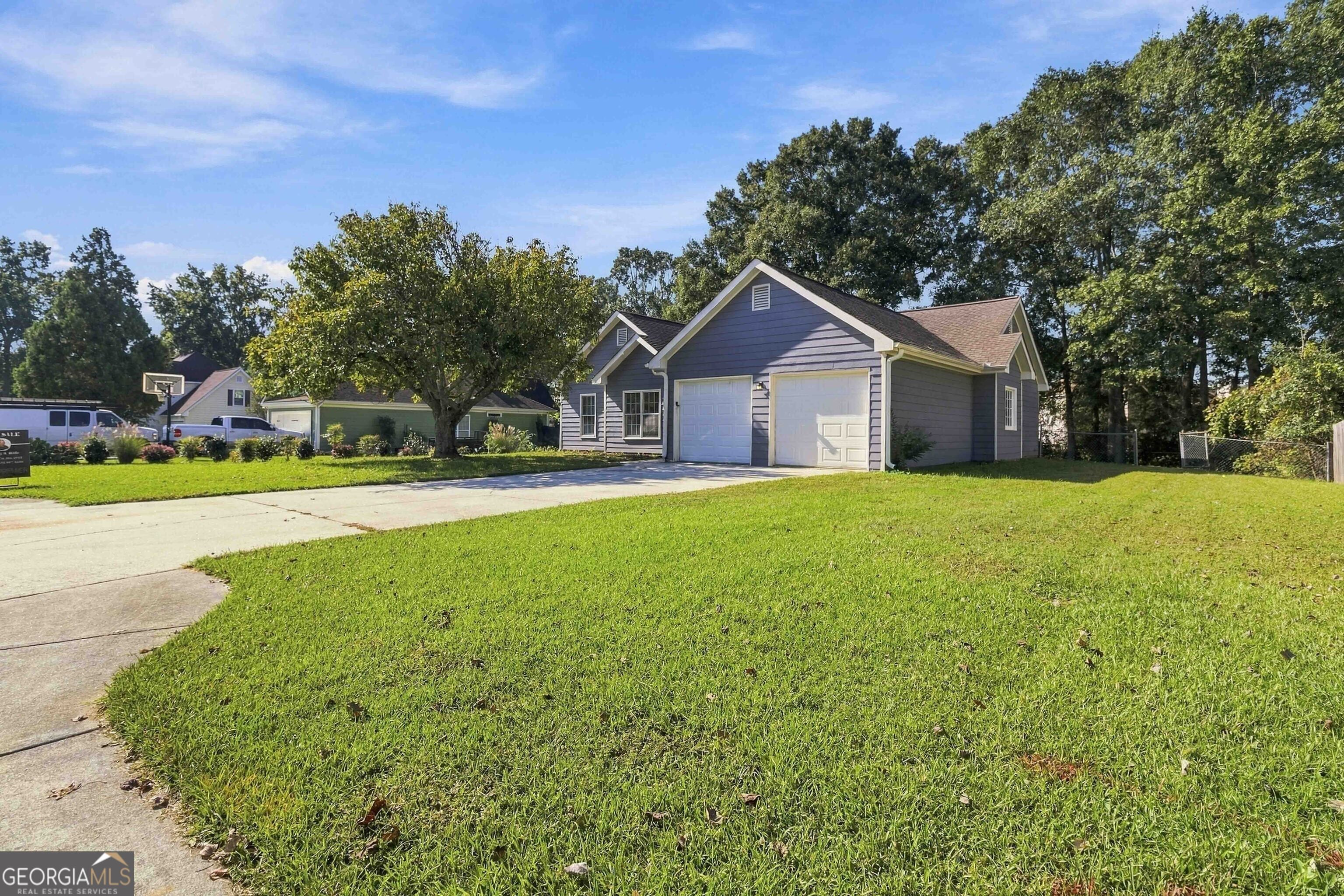 4215 Fox Chase DR