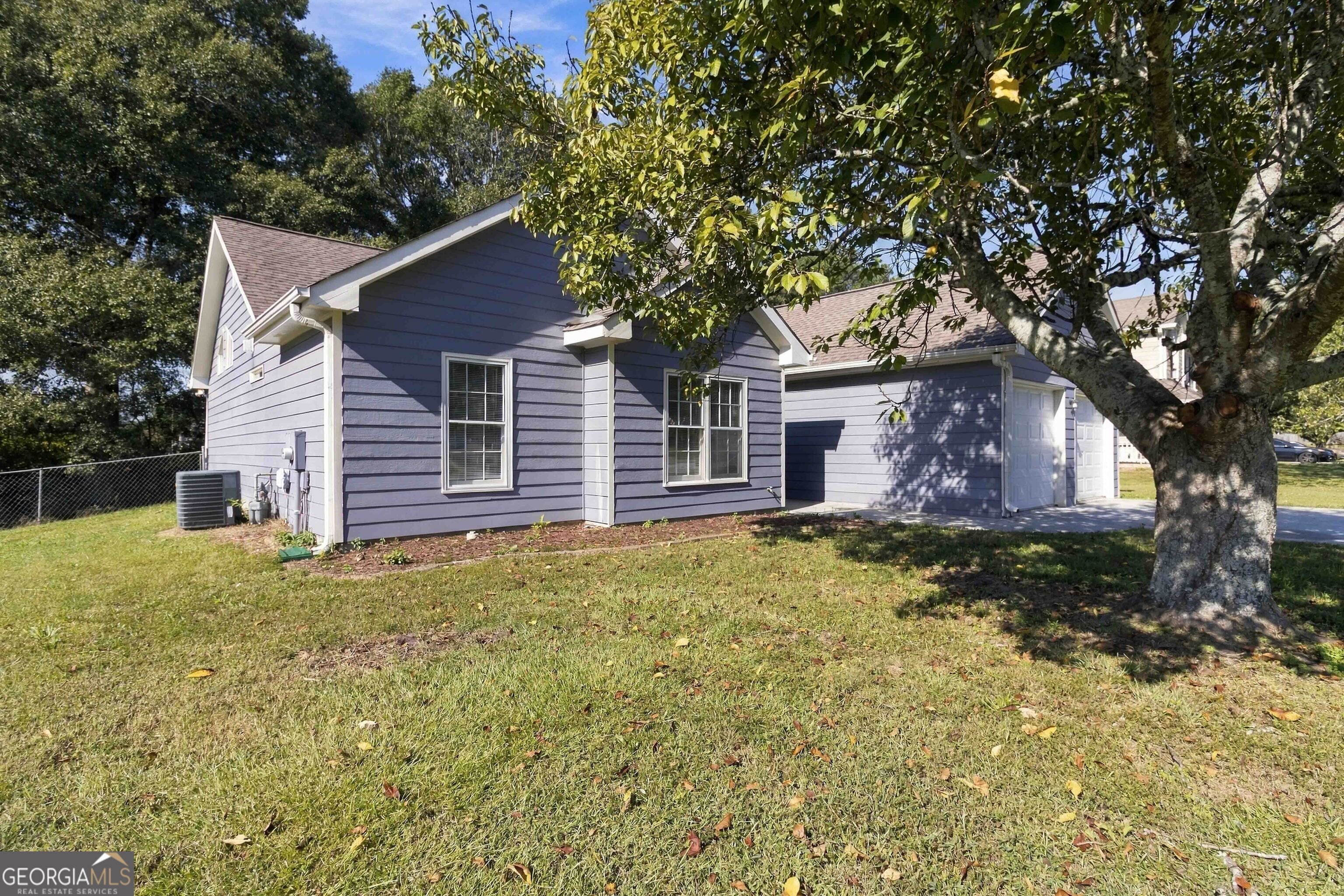 4215 Fox Chase DR